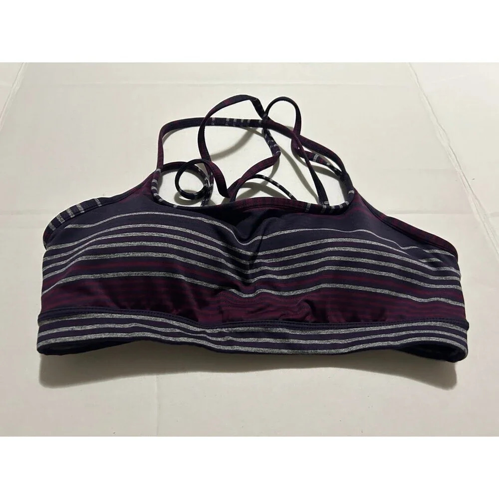 Athleta women’s Sports Bra size M